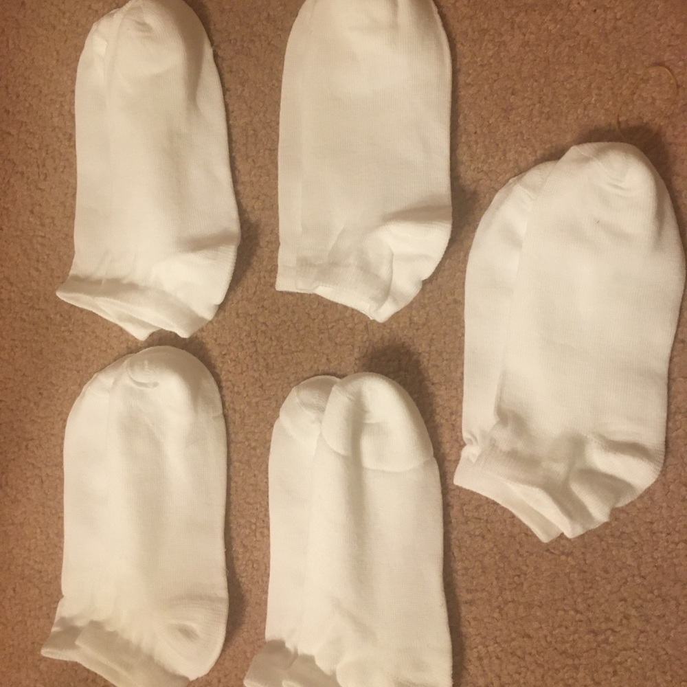 5 Pairs of New White Ankle Socks